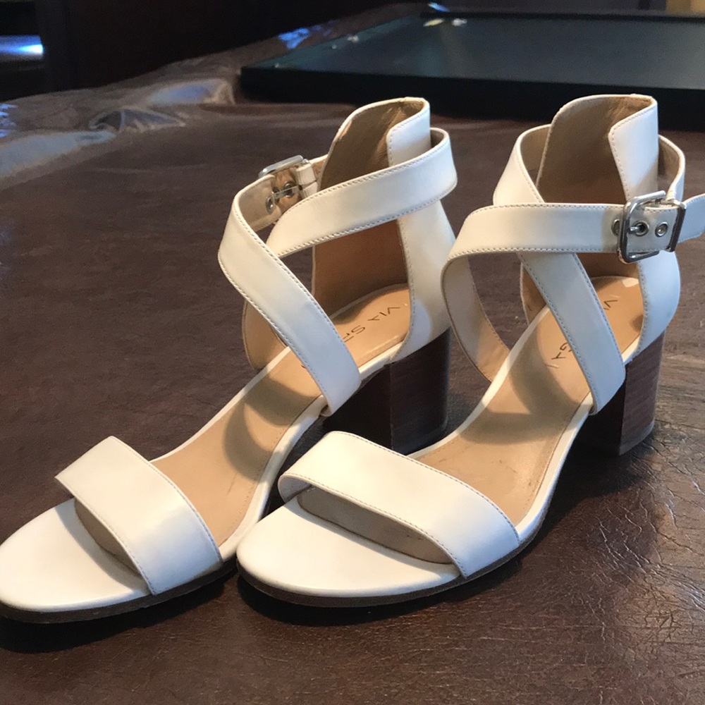 White leather sandals by Via Spiga